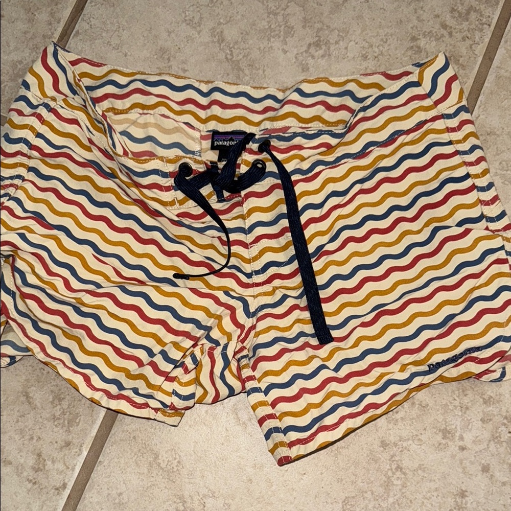 Patagonia Women's Multicolor Wave Shorts